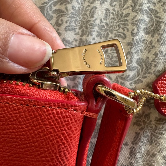 Coach Kitt Messenger Crossgrain Leather Crossbody Bag - Picture 9 of 15